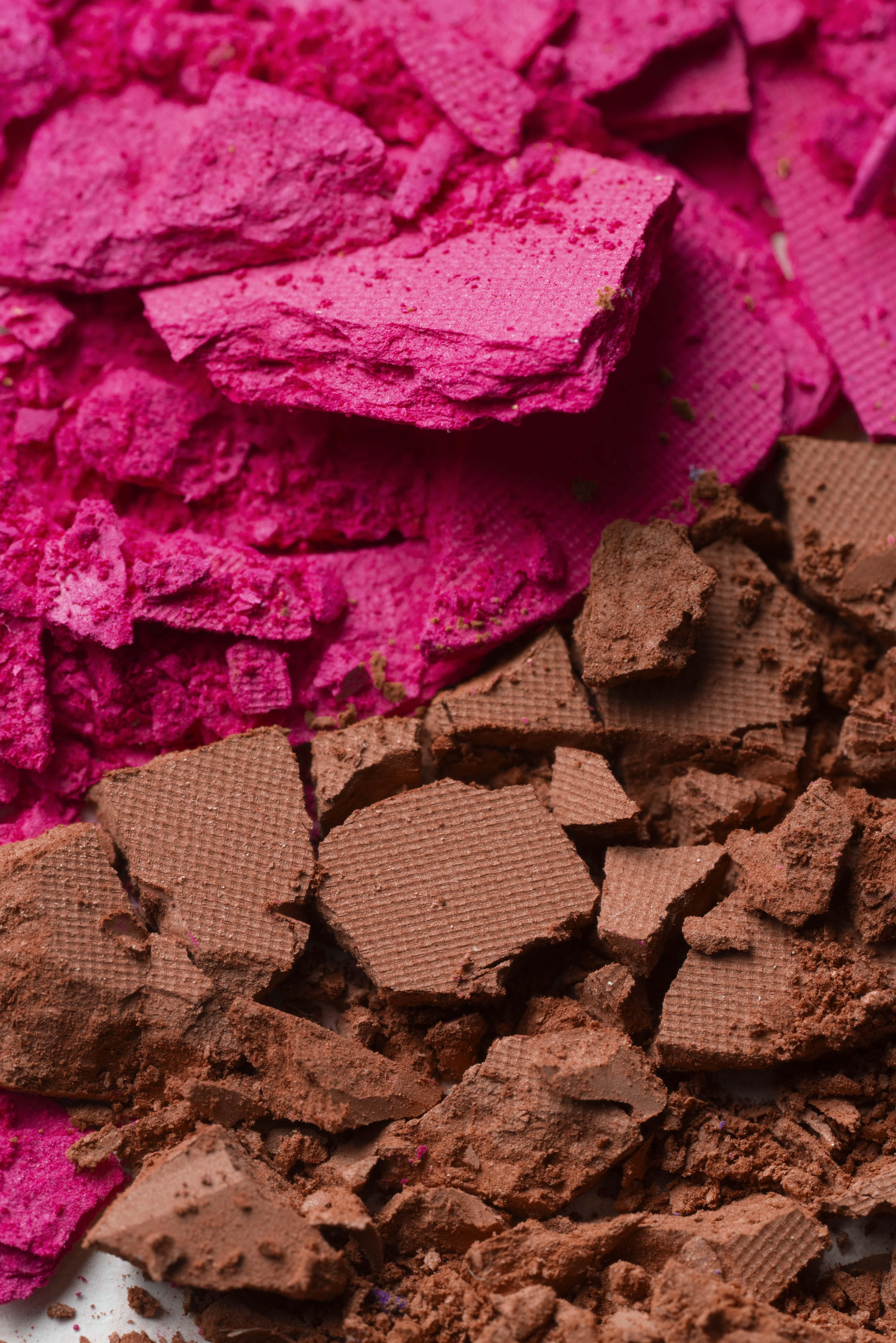 Chocolate Rosa con Pétalos
